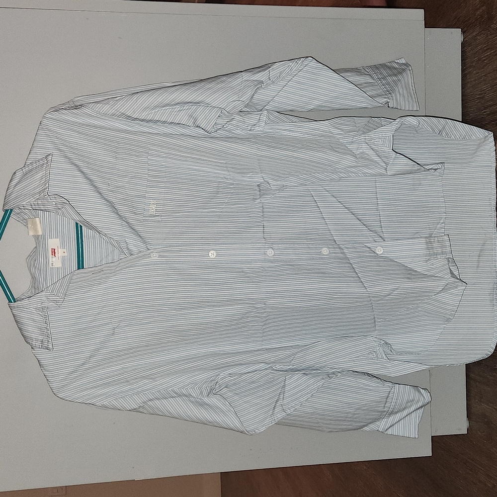 Levi's Women's Sky Blue "The Dad" Button-Up Shirt